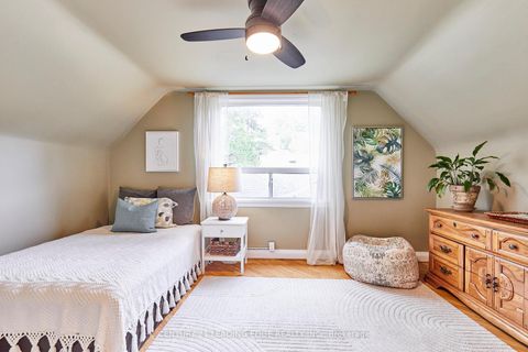 Photo 23 at 19 Scarboro Crescent, Cliffcrest, Toronto