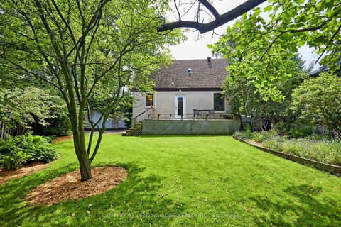 Photo 28 at 19 Scarboro Crescent, Cliffcrest, Toronto
