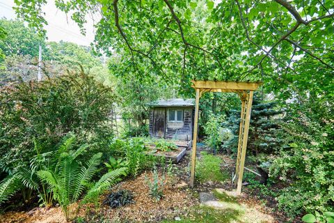 Photo 33 at 19 Scarboro Crescent, Cliffcrest, Toronto