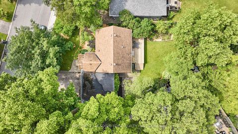 Photo 34 at 19 Scarboro Crescent, Cliffcrest, Toronto