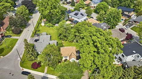 Photo 37 at 19 Scarboro Crescent, Cliffcrest, Toronto
