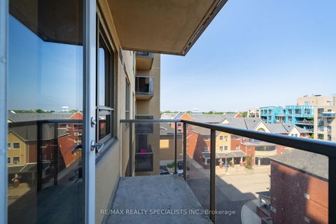 Photo 14 at 514 - 4 Elsinore Path, New Toronto, Toronto