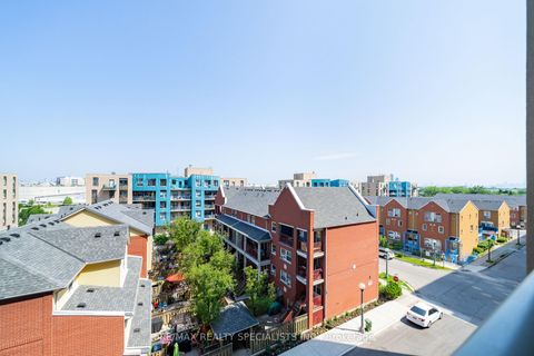 Photo 15 at 514 - 4 Elsinore Path, New Toronto, Toronto