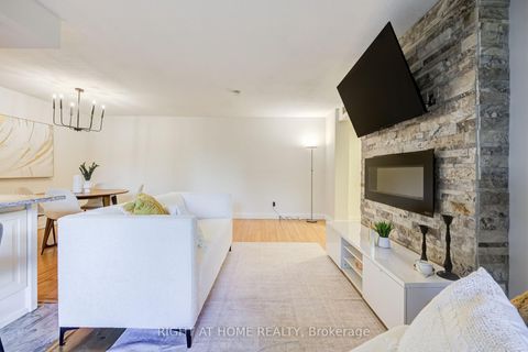 Photo 6 at 426 - 2645 Jane Street, Jane Heights, Toronto
