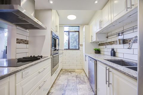 Photo 8 at 426 - 2645 Jane Street, Jane Heights, Toronto