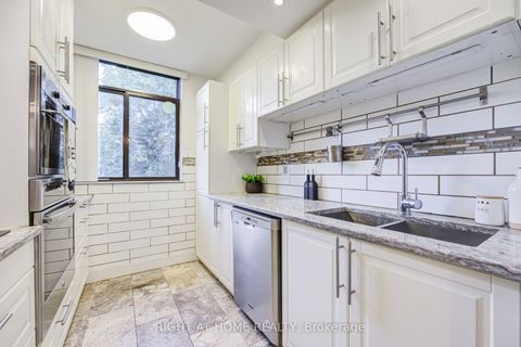 Photo 10 at 426 - 2645 Jane Street, Jane Heights, Toronto