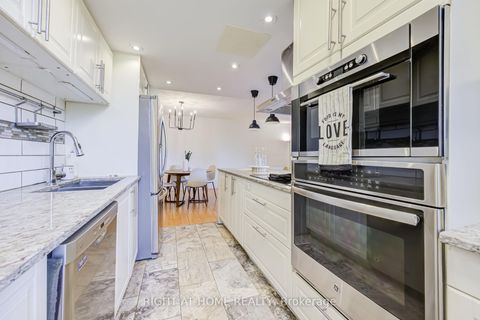 Photo 12 at 426 - 2645 Jane Street, Jane Heights, Toronto