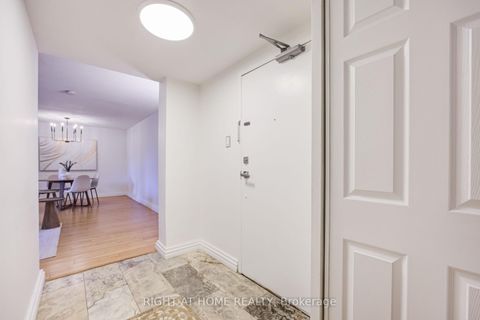 Photo 14 at 426 - 2645 Jane Street, Jane Heights, Toronto