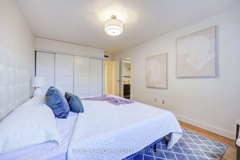 Photo 19 at 426 - 2645 Jane Street, Jane Heights, Toronto