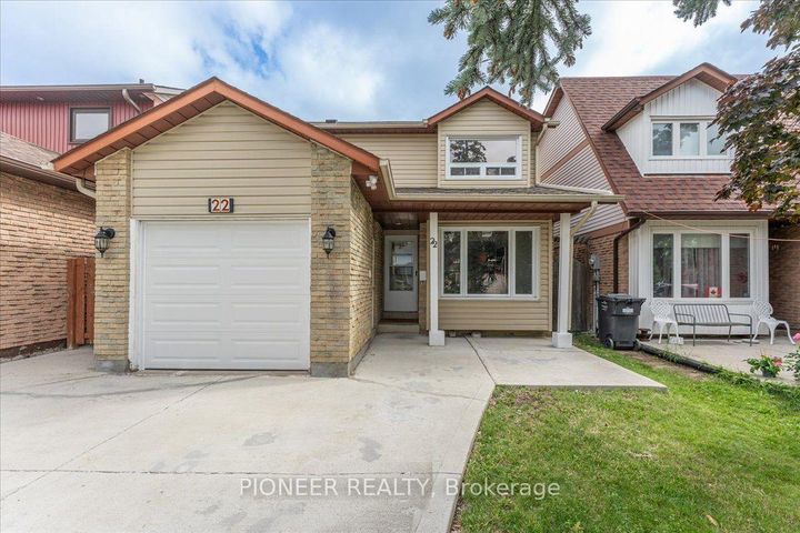 Photo 3 at 22 Wolverton Crescent, Central Park, Brampton
