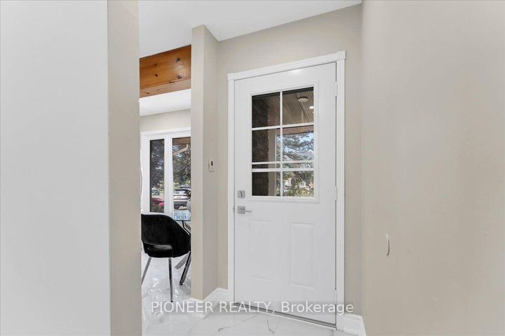 Photo 5 at 22 Wolverton Crescent, Central Park, Brampton