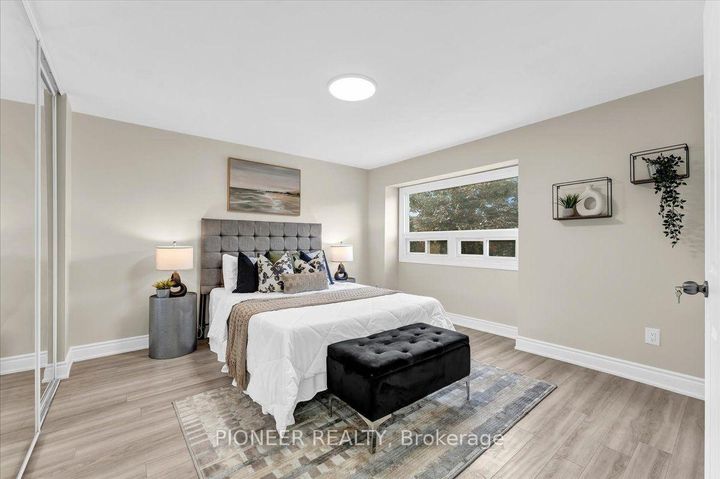 Photo 18 at 22 Wolverton Crescent, Central Park, Brampton