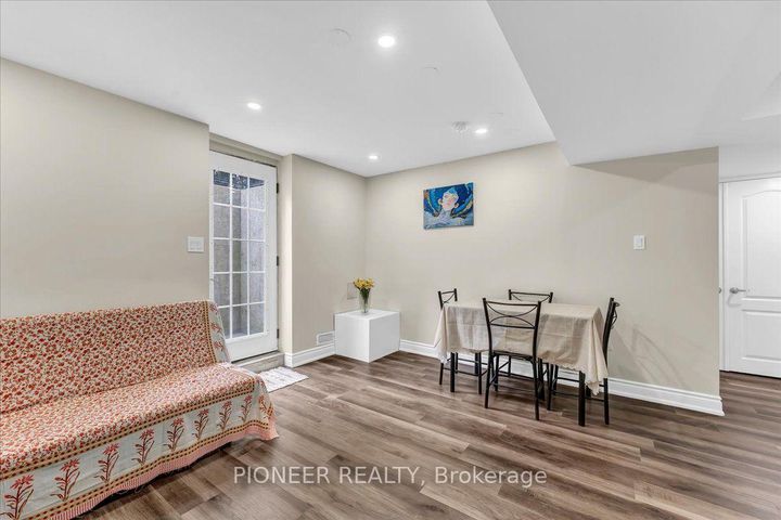 Photo 27 at 22 Wolverton Crescent, Central Park, Brampton