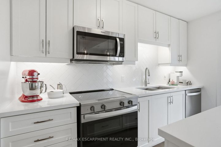 Photo 9 at 245 Burke Street, Waterdown, Hamilton