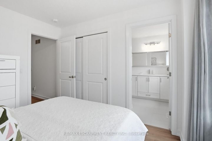 Photo 16 at 245 Burke Street, Waterdown, Hamilton