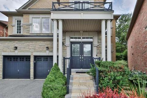 Photo 2 at 488 Foxcroft Boulevard, Wyndham, Newmarket
