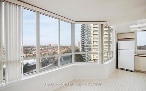 Photo 9 at 1923 - 3 Greystone Walk Drive, Kennedy Park, Toronto