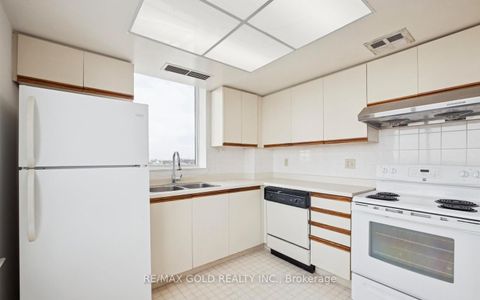Photo 12 at 1923 - 3 Greystone Walk Drive, Kennedy Park, Toronto