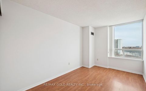 Photo 14 at 1923 - 3 Greystone Walk Drive, Kennedy Park, Toronto