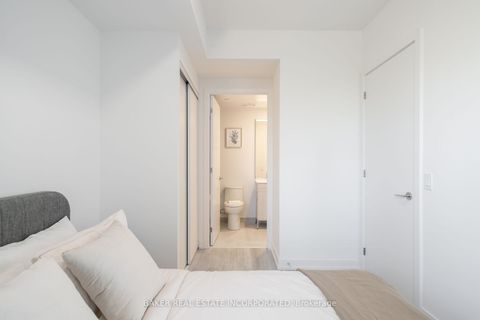 Photo 11 at 824 - 28 Eastern Avenue, Moss Park, Toronto