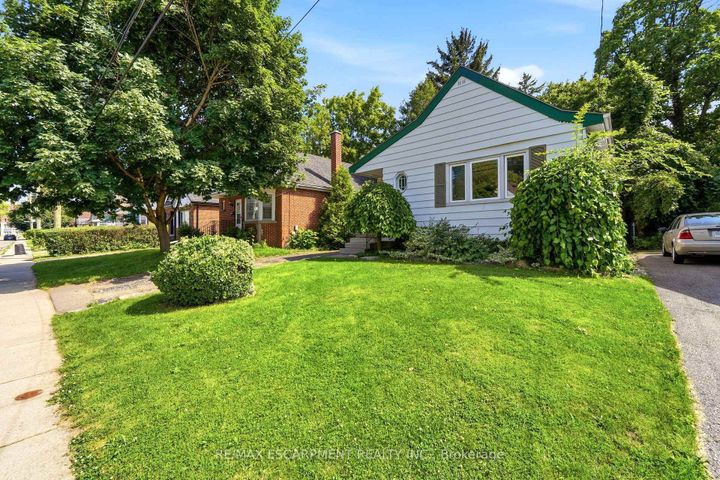 Photo 4 at 61 GLENMOUNT Avenue, Ainslie Wood, Hamilton