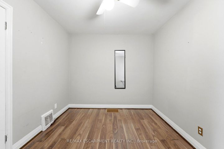 Photo 20 at 61 GLENMOUNT Avenue, Ainslie Wood, Hamilton