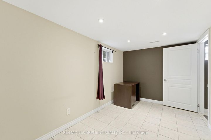 Photo 24 at 61 GLENMOUNT Avenue, Ainslie Wood, Hamilton