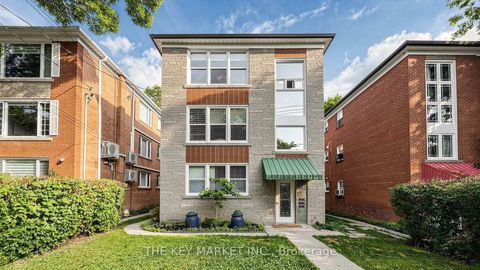 Photo 1 at 209 St Clements Avenue, Eglinton, Toronto