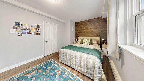 Photo 7 at 209 St Clements Avenue, Eglinton, Toronto