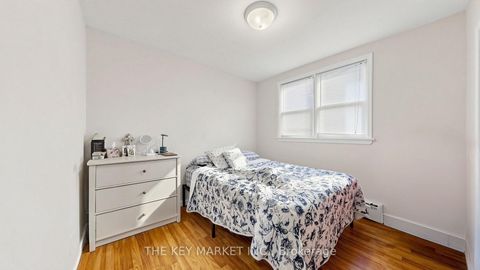 Photo 20 at 209 St Clements Avenue, Eglinton, Toronto