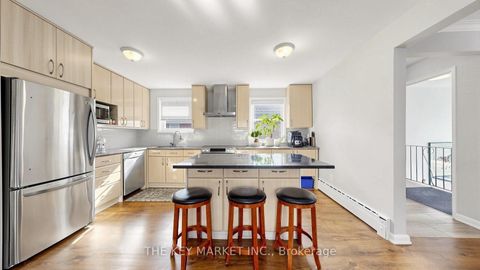 Photo 31 at 209 St Clements Avenue, Eglinton, Toronto