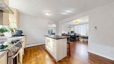 Photo 33 at 209 St Clements Avenue, Eglinton, Toronto