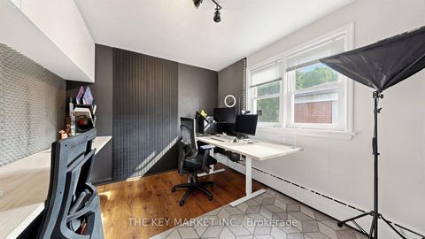 Photo 38 at 209 St Clements Avenue, Eglinton, Toronto