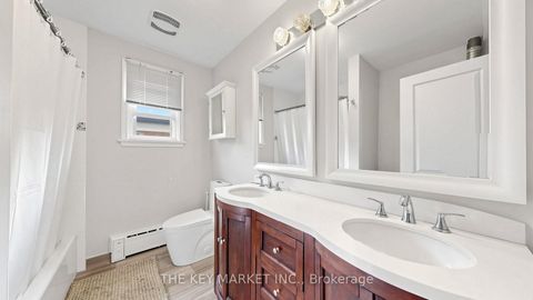 Photo 40 at 209 St Clements Avenue, Eglinton, Toronto