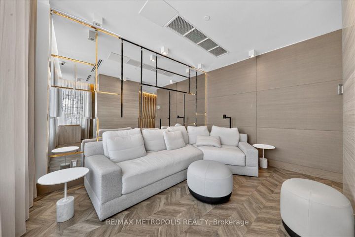 Photo 14 at 619 - 7 Kenaston Gardens, Bayview Village, Toronto