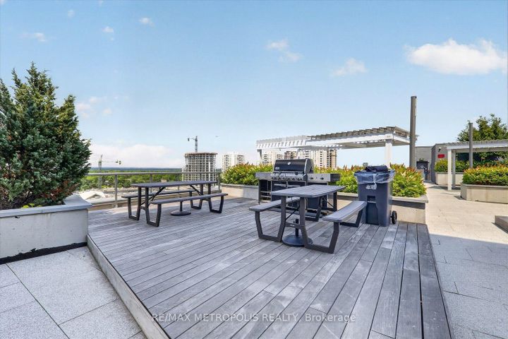 Photo 21 at 619 - 7 Kenaston Gardens, Bayview Village, Toronto