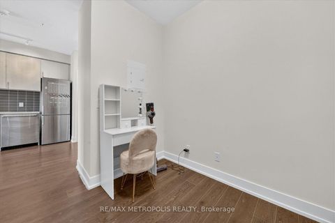 Photo 7 at 619 - 7 Kenaston Gardens, Bayview Village, Toronto