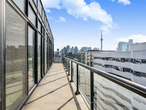 Photo 21 at PH02 - 608 Richmond Street W, Waterfront Communities C1, Toronto