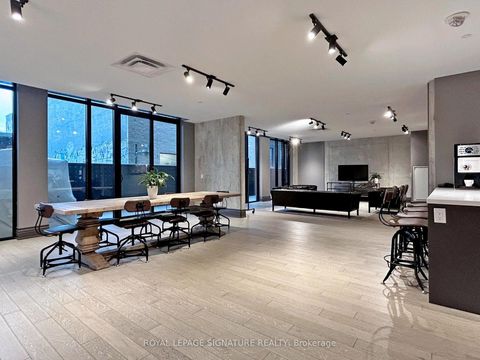 Photo 34 at PH02 - 608 Richmond Street W, Waterfront Communities C1, Toronto