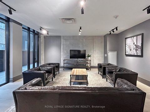 Photo 41 at PH02 - 608 Richmond Street W, Waterfront Communities C1, Toronto