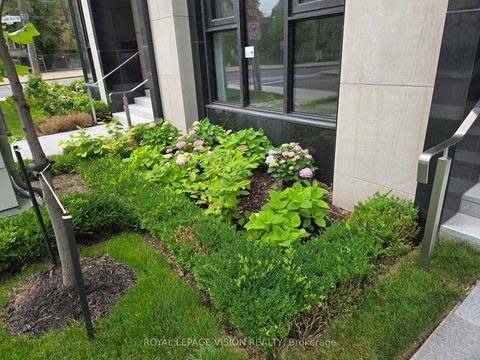 Photo 30 at 101 - 2 Forest Hill Road, Forest Hill South, Toronto