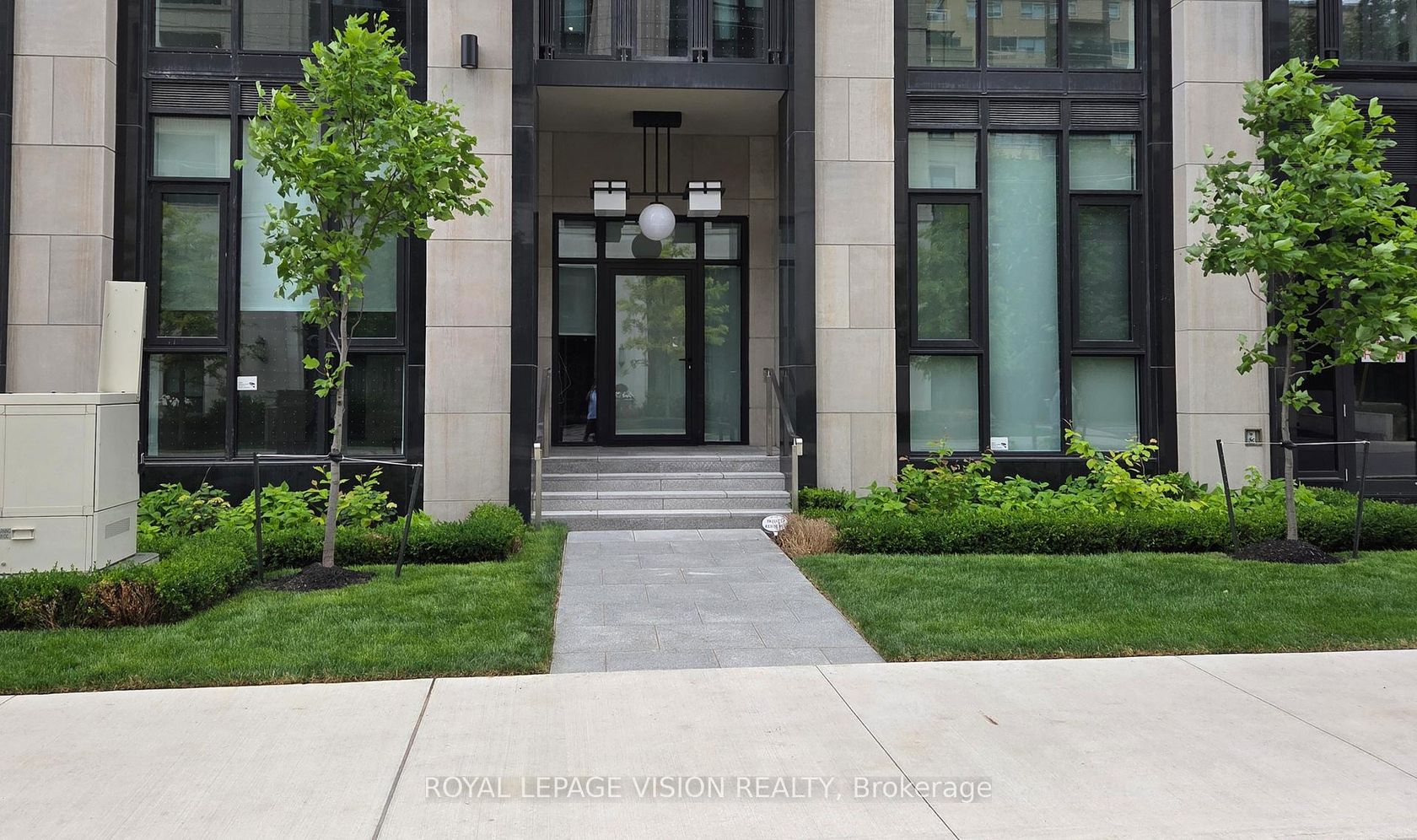 101 - 2 Forest Hill Road, Forest Hill South, Toronto 
