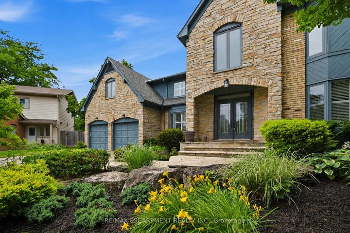 Photo 0 at 81 Flanders Drive, Waterdown, Hamilton