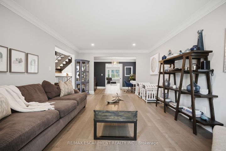 Photo 8 at 81 Flanders Drive, Waterdown, Hamilton