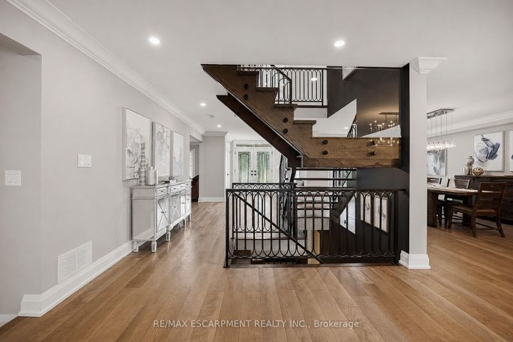 Photo 16 at 81 Flanders Drive, Waterdown, Hamilton