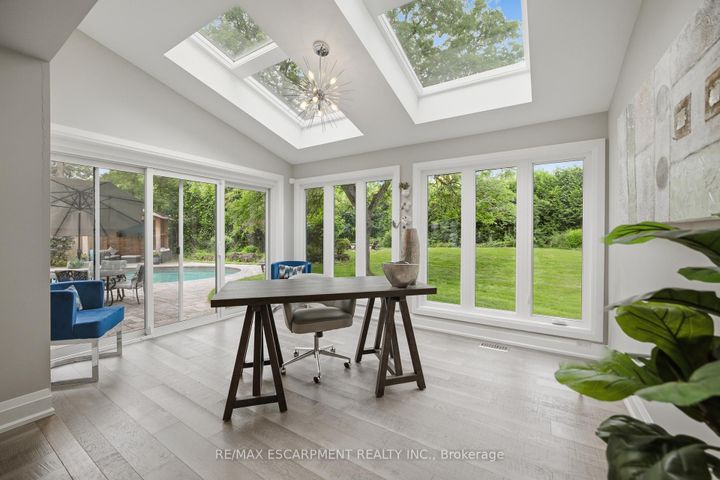 Photo 17 at 81 Flanders Drive, Waterdown, Hamilton