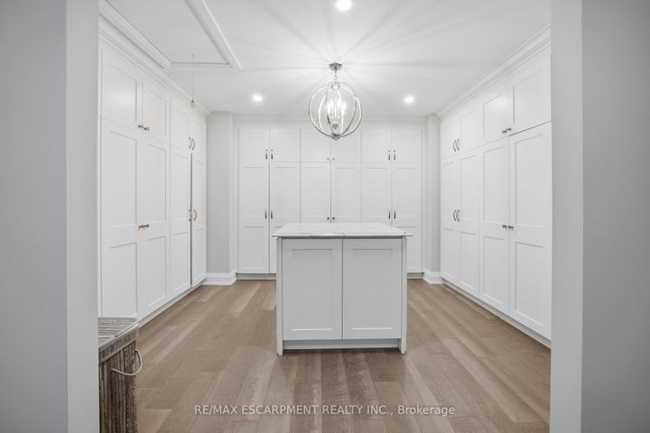 Photo 21 at 81 Flanders Drive, Waterdown, Hamilton