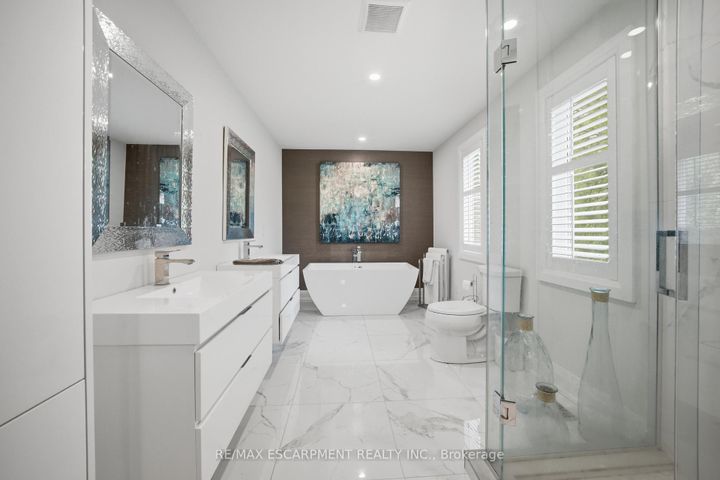 Photo 22 at 81 Flanders Drive, Waterdown, Hamilton