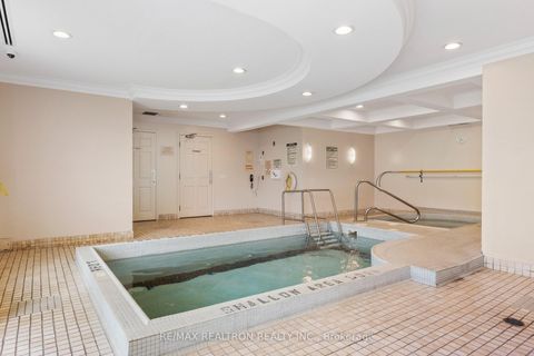 Photo 26 at 402 - 1 Maison Parc Court, Lakeview Estates, Vaughan
