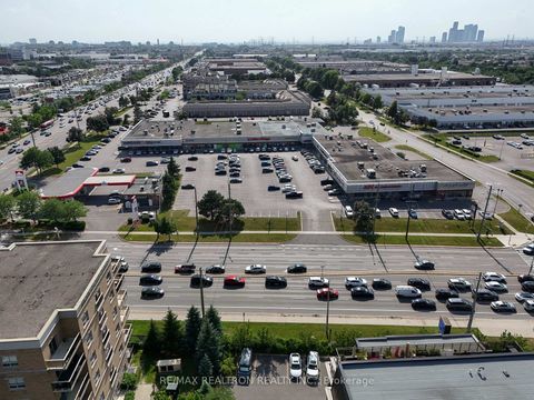 Photo 34 at 402 - 1 Maison Parc Court, Lakeview Estates, Vaughan